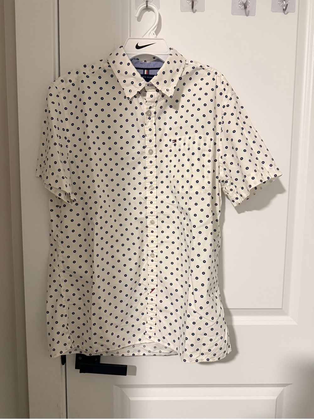 Tommy Hilfiger Cream Short-Sleeve Button-Down with Navy Dot Print